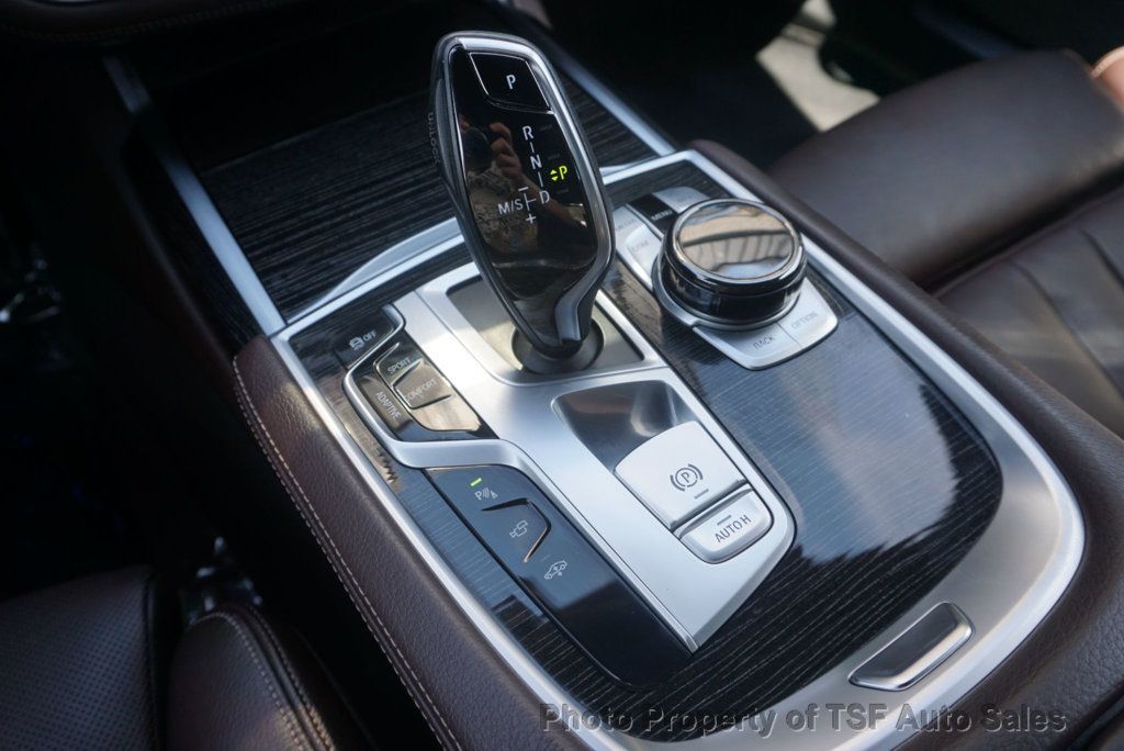 2019 BMW 7 Series 740i xDrive M SPORT/EXECUTIVE/PARK ASSIST/COLD WEATHER PACKAGES  - 23062136 - 35