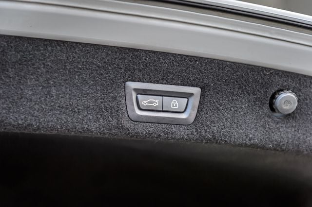 2019 BMW 7 Series 740i xDRIVE - NAV - PANO ROOF - BLUETOOTH - BACKUP CAM - MUSTSEE - 22994332 - 11