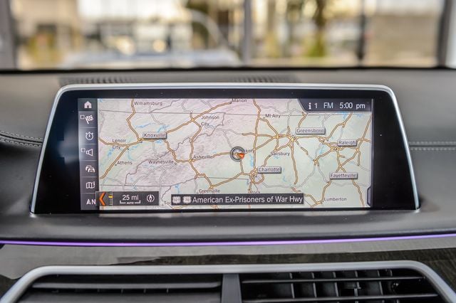 2019 BMW 7 Series 740i xDRIVE - NAV - PANO ROOF - BLUETOOTH - BACKUP CAM - MUSTSEE - 22994332 - 21