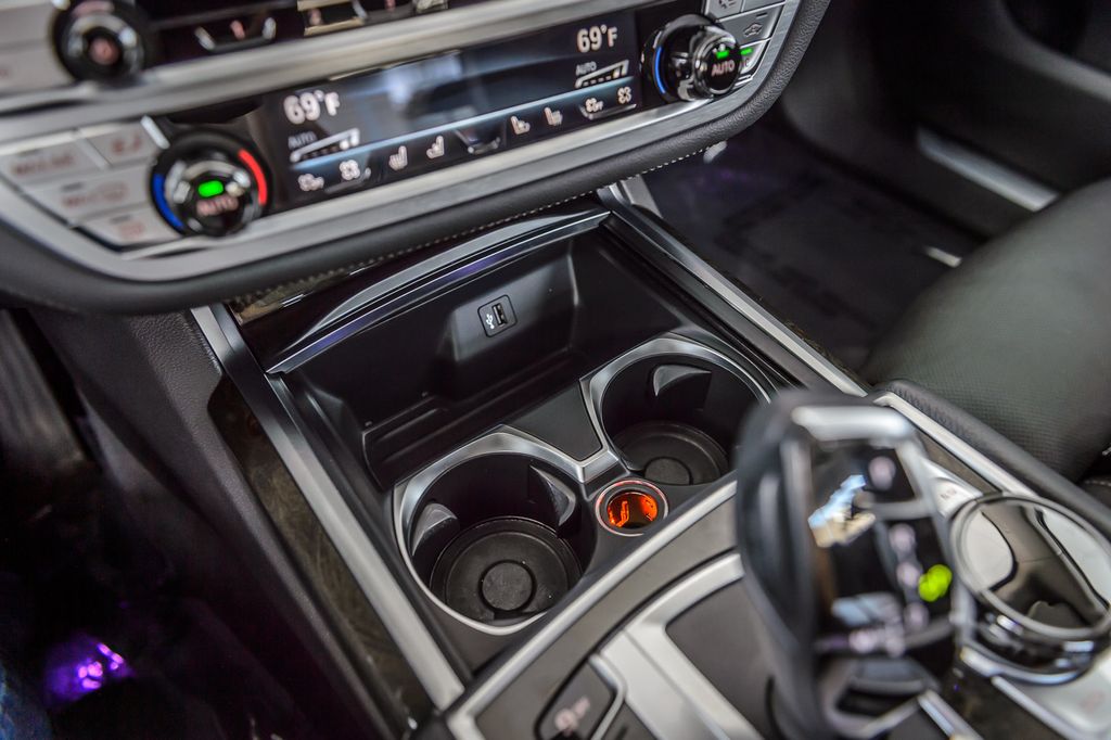 2019 BMW 7 Series 740i xDRIVE - NAV - PANO ROOF - BLUETOOTH - BACKUP CAM - MUSTSEE - 22994332 - 31