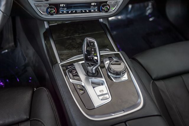 2019 BMW 7 Series 740i xDRIVE - NAV - PANO ROOF - BLUETOOTH - BACKUP CAM - MUSTSEE - 22994332 - 32