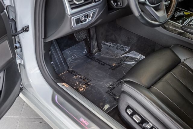 2019 BMW 7 Series 740i xDRIVE - NAV - PANO ROOF - BLUETOOTH - BACKUP CAM - MUSTSEE - 22994332 - 38