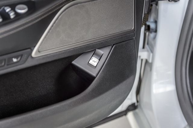 2019 BMW 7 Series 740i xDRIVE - NAV - PANO ROOF - BLUETOOTH - BACKUP CAM - MUSTSEE - 22994332 - 50