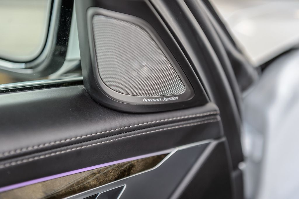 2019 BMW 7 Series 740i xDRIVE - NAV - PANO ROOF - BLUETOOTH - BACKUP CAM - MUSTSEE - 22994332 - 51