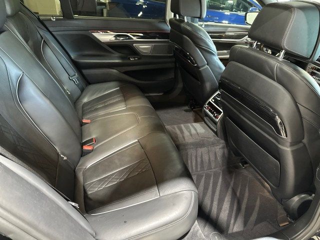 2019 BMW 7 Series 750i - 22768491 - 19