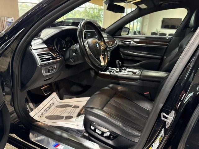 2019 BMW 7 Series 750i - 22952988 - 17