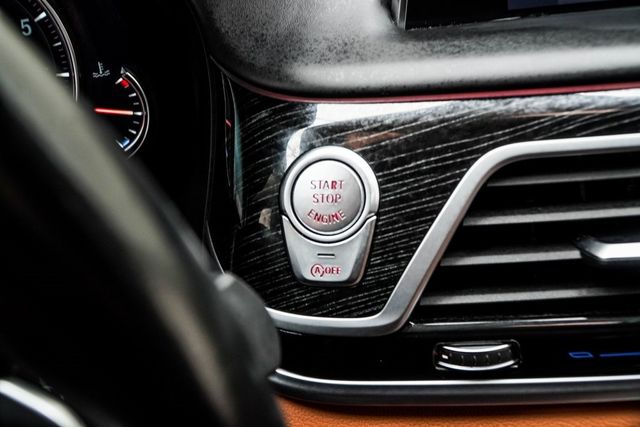 2019 BMW 7 Series 750i xDrive - 22991451 - 36