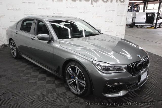 2019 BMW 7 Series 750i xDrive - 22536167 - 6