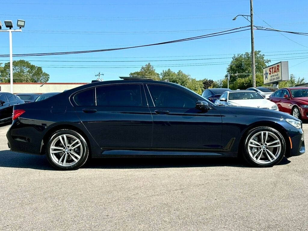 2019 BMW 7 Series 750i xDrive - 22586093 - 16