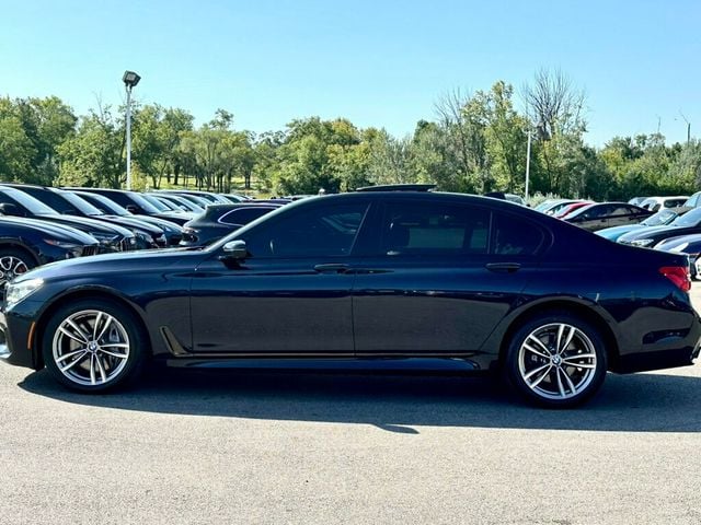 2019 BMW 7 Series 750i xDrive - 22586093 - 17