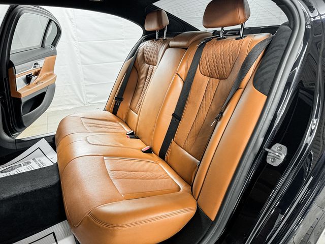 2019 BMW 7 Series 750i XDRIVE MSPORT AWD - 22961556 - 9