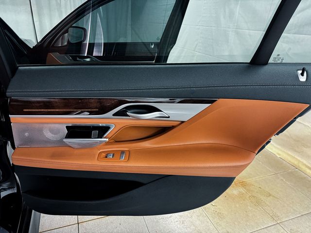 2019 BMW 7 Series 750i XDRIVE MSPORT AWD - 22961556 - 16