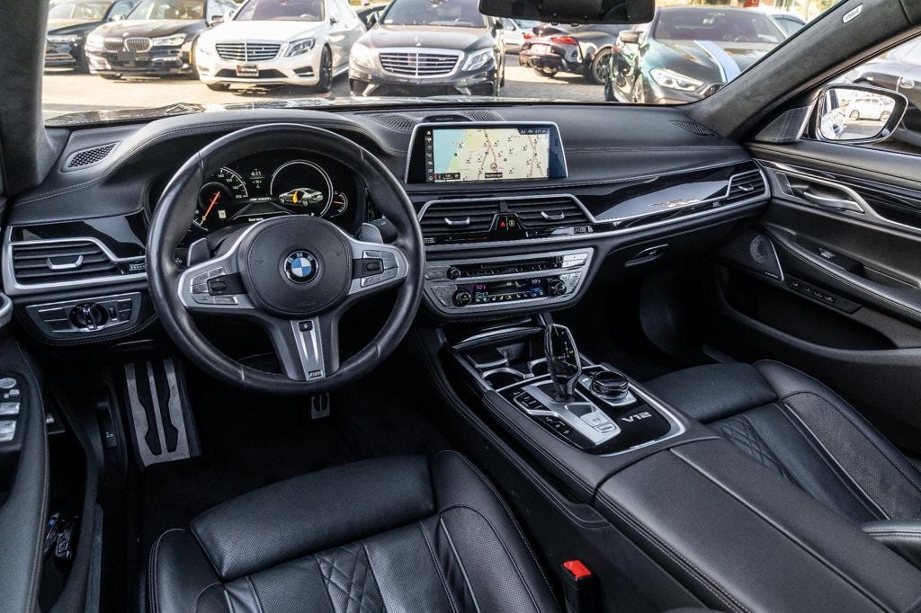 2019 BMW 7 Series M760i xDrive - 22634450 - 23