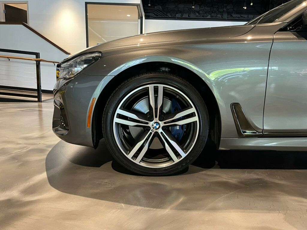 2019 BMW 7 Series V8/LocalCar/M Sport/M SportBrakes/Htd&CldSeats/BlindSpotMonitor - 22540917 - 33