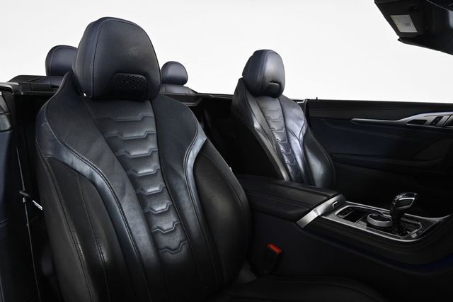 2019 BMW 8 Series M850i xDrive - 22989833 - 16
