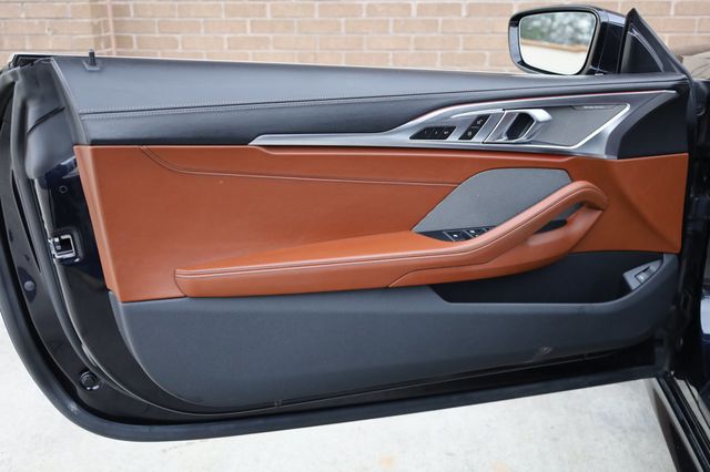 2019 BMW 8 Series M850i xDrive - 22947442 - 18