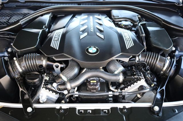 2019 BMW 8 Series M850i xDrive - 22969251 - 9