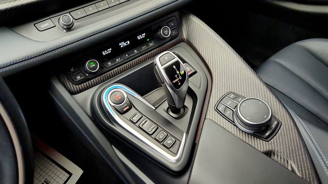 2019 BMW i8 Coupe w/ BMW Laserlight - 23009157 - 15