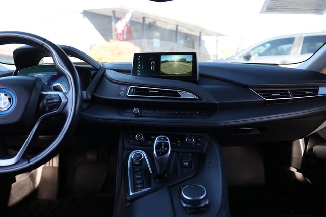 2019 BMW i8 Pure Impulse World - 22980131 - 38