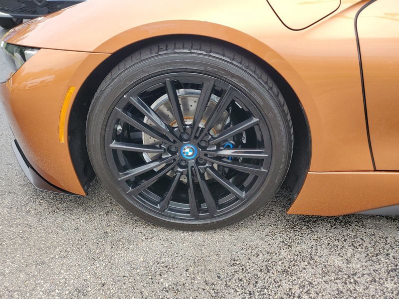 2019 BMW i8 Roadster - 22349330 - 6