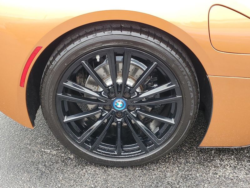 2019 BMW i8 Roadster - 22349330 - 8