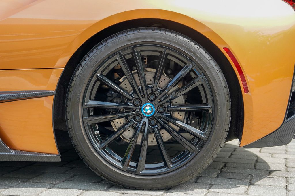 2019 BMW i8 Roadster - 23047623 - 16