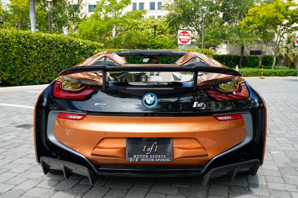 2019 BMW i8 Roadster - 23047623 - 24
