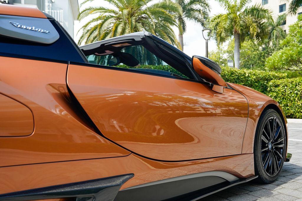 2019 BMW i8 Roadster - 23047623 - 28