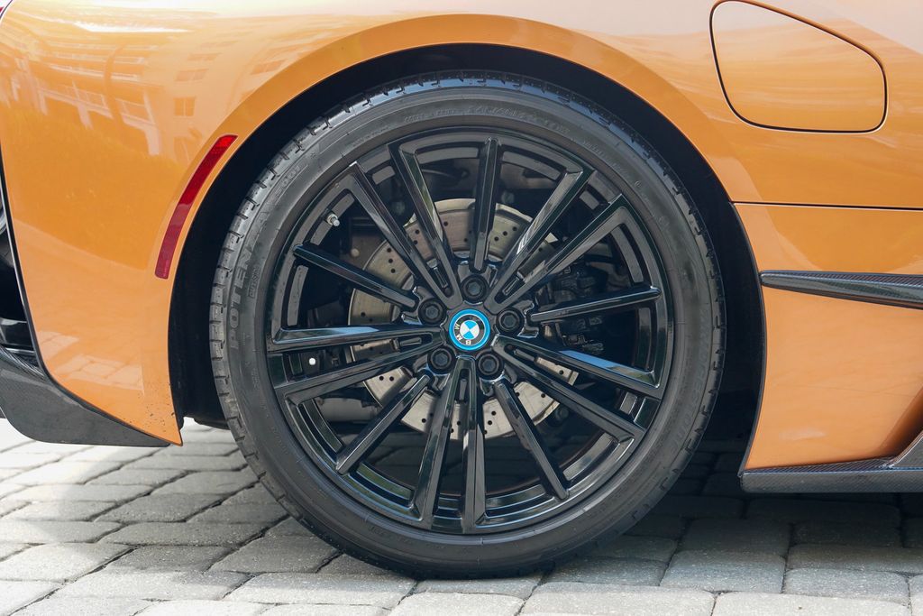 2019 BMW i8 Roadster - 23047623 - 31