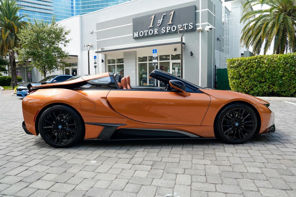 2019 BMW i8 Roadster - 23047623 - 32