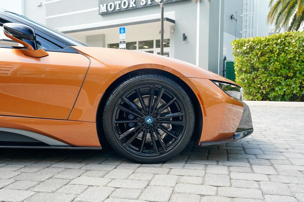 2019 BMW i8 Roadster - 23047623 - 33