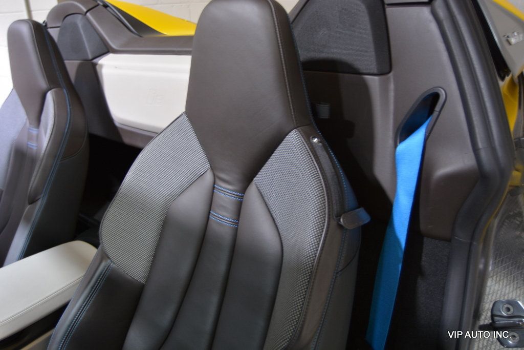 2019 BMW i8 Roadster - 22845849 - 18