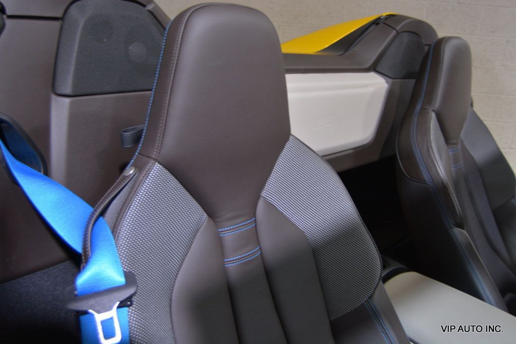2019 BMW i8 Roadster - 22845849 - 21