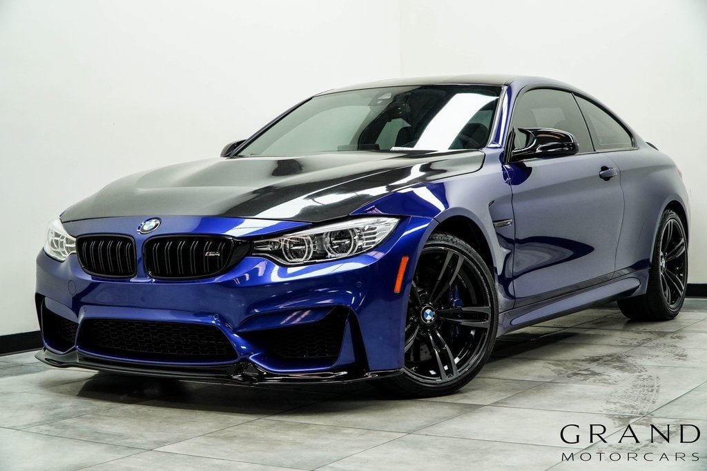 2019 BMW M4 CS - 22908487 | Video 1