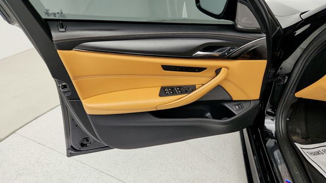 2019 BMW M5 Sedan w/ Full Merino Leather + Executive & Driving Assist. Pkgs - 22948627 - 10