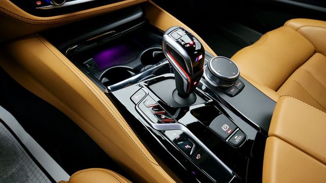 2019 BMW M5 Sedan w/ Full Merino Leather + Executive & Driving Assist. Pkgs - 22948627 - 16