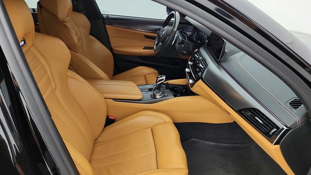 2019 BMW M5 Sedan w/ Full Merino Leather + Executive & Driving Assist. Pkgs - 22948627 - 26