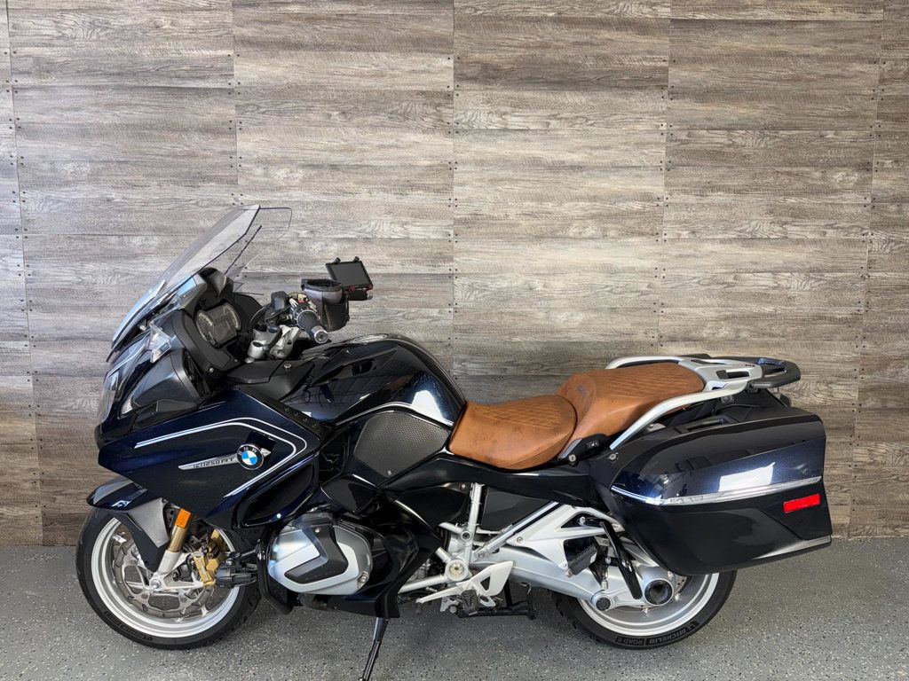 2019 BMW R 1250 RT One Owner! - 23032301 - 12