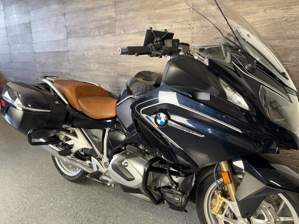 2019 BMW R 1250 RT One Owner! - 23032301 | Video 2