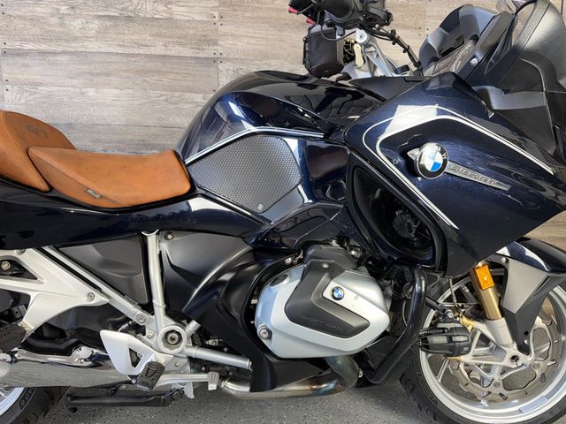 2019 BMW R 1250 RT One Owner! - 23032301 - 5