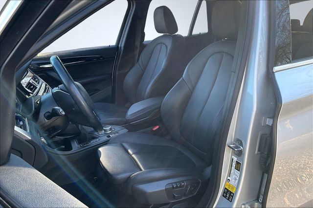 2019 BMW X1 xDrive28i Sports Activity Vehicle - 22990942 - 9