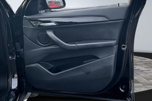 2019 BMW X1 xDrive28i Sports Activity Vehicle - 22966942 - 16