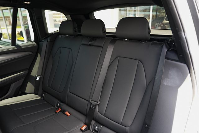 2019 BMW X3 M40i Sports Activity Vehicle - 23038444 - 11
