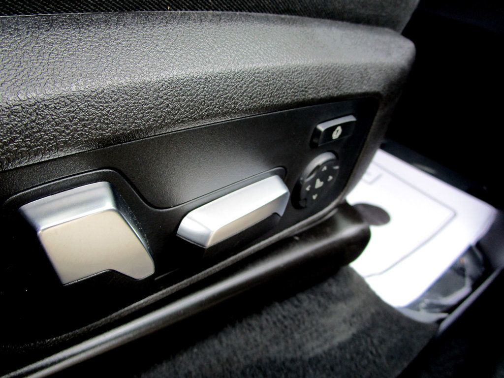 2019 BMW X4 xDrive30i Sports Activity Coupe - 22997988 - 31