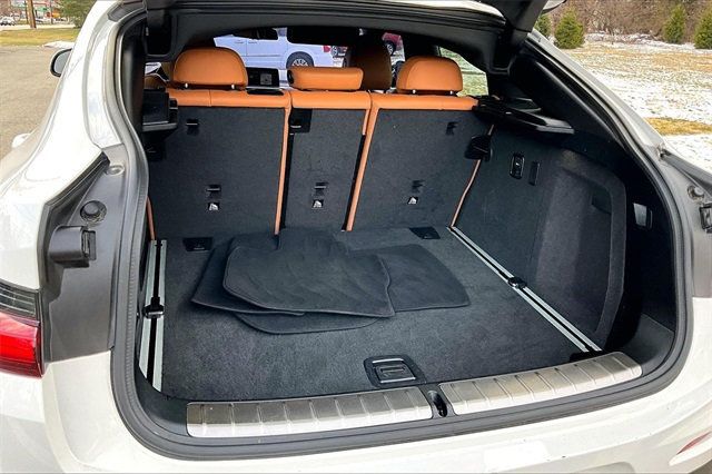 2019 BMW X4 xDrive30i Sports Activity Coupe - 22963799 - 31