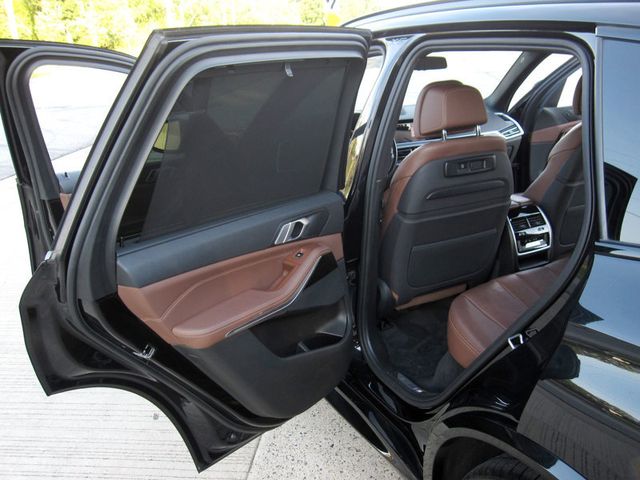 2019 BMW X5 xDrive40i Sports Activity Vehicle - 22879387 - 27