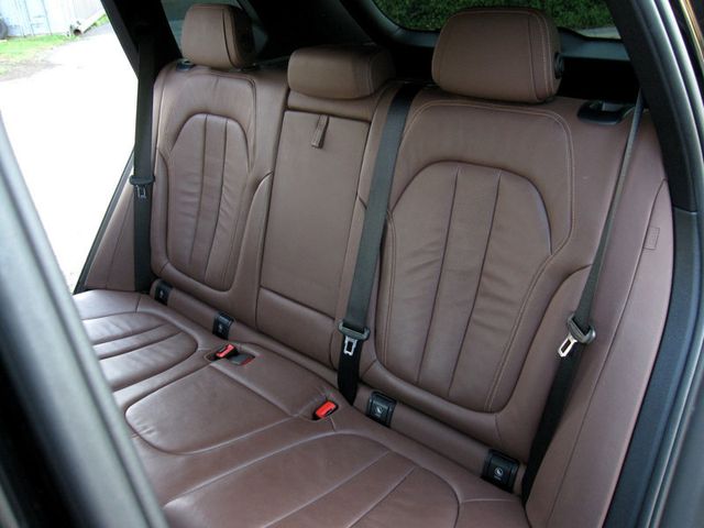2019 BMW X5 xDrive40i Sports Activity Vehicle - 22879387 - 29