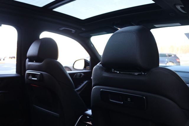 2019 BMW X5 xDrive40i Sports Activity Vehicle - 22969330 - 26