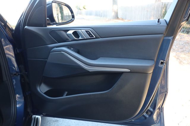 2019 BMW X5 xDrive40i Sports Activity Vehicle - 22969330 - 27