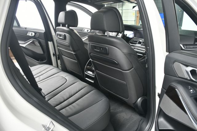 2019 BMW X5 xDrive40i Sports Activity Vehicle - 22976134 - 39